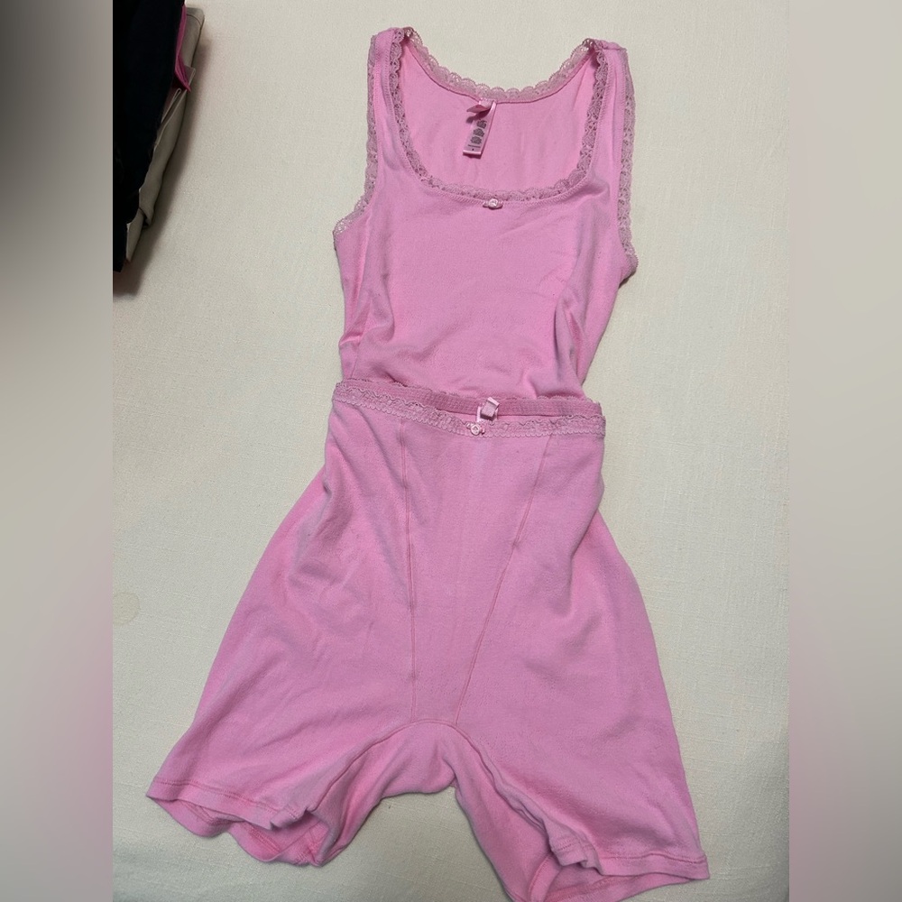 Skims Pink Lace Trim Set